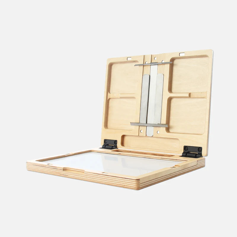 U.GO™ PLEIN AIR | ANYWHERE™ MODEL POCHADE BOX 8.4"X11.25"