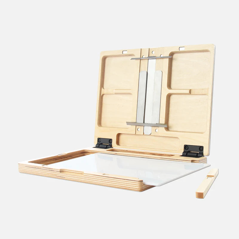 U.GO™ PLEIN AIR | ANYWHERE™ MODEL POCHADE BOX 8.4"X11.25"