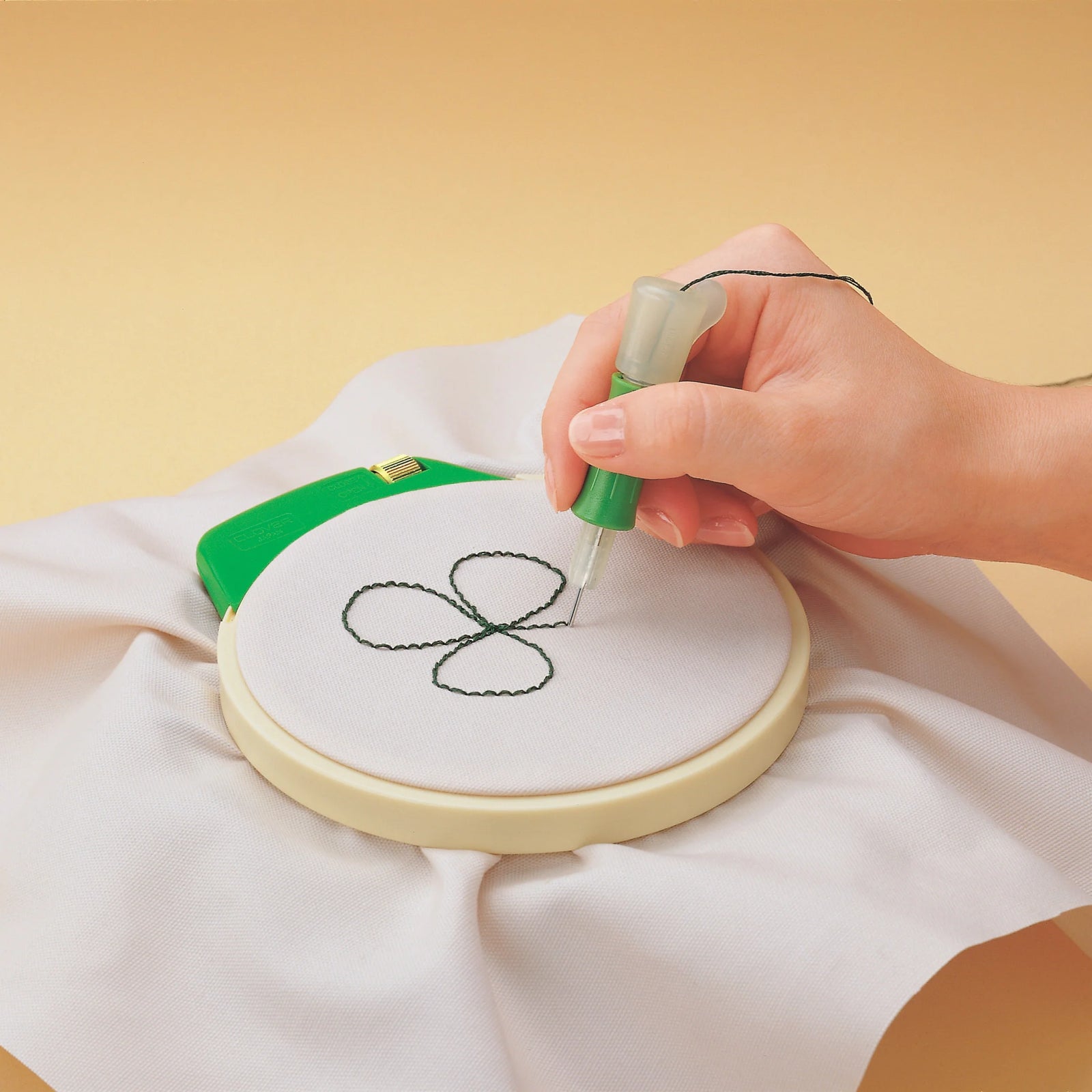 EMBROIDERY HOOP 7"