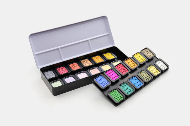FINETEC PREMIUM WATERCOLOR SET – 24 PEARLESCENT COLOURS (4 ELEMENTS)