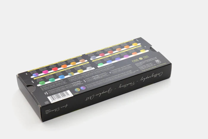 FINETEC PREMIUM WATERCOLOR SET – 24 PEARLESCENT COLOURS (4 ELEMENTS)