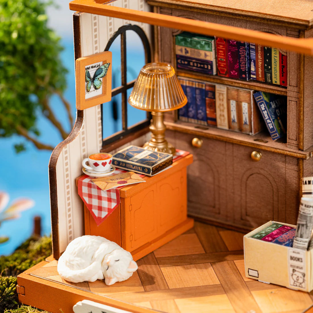 DIY MINIATURE HOUSE KIT -  THE MUSE BOOKSHOP