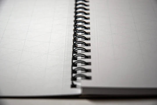 2-POINT PERSPECTIVE SPIRAL-BOUND  SKETCHPAD 11" X 14" (DRAW 3D)