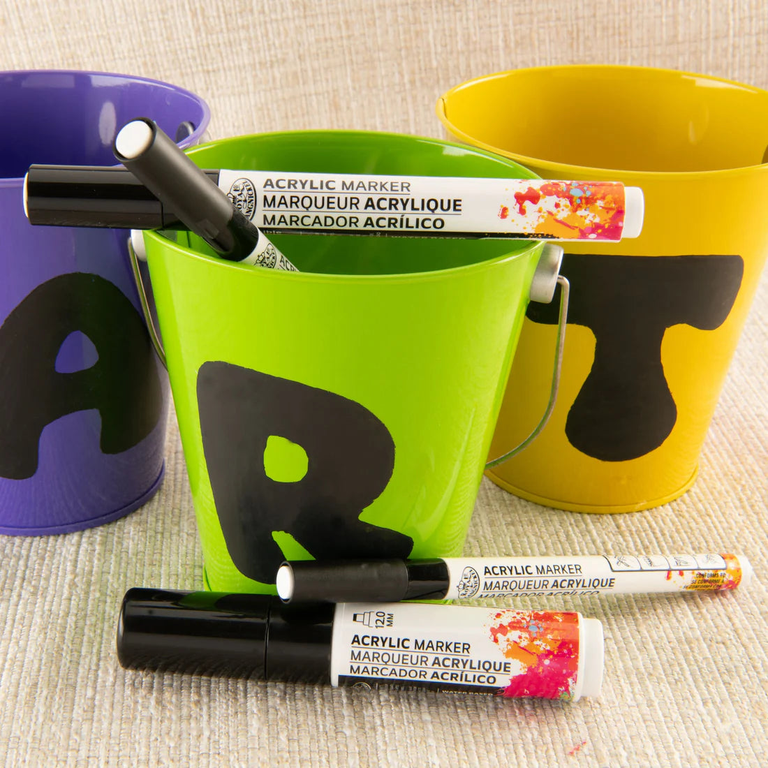 ARCYLIC MARKERS BLACK VARIETY 4PK