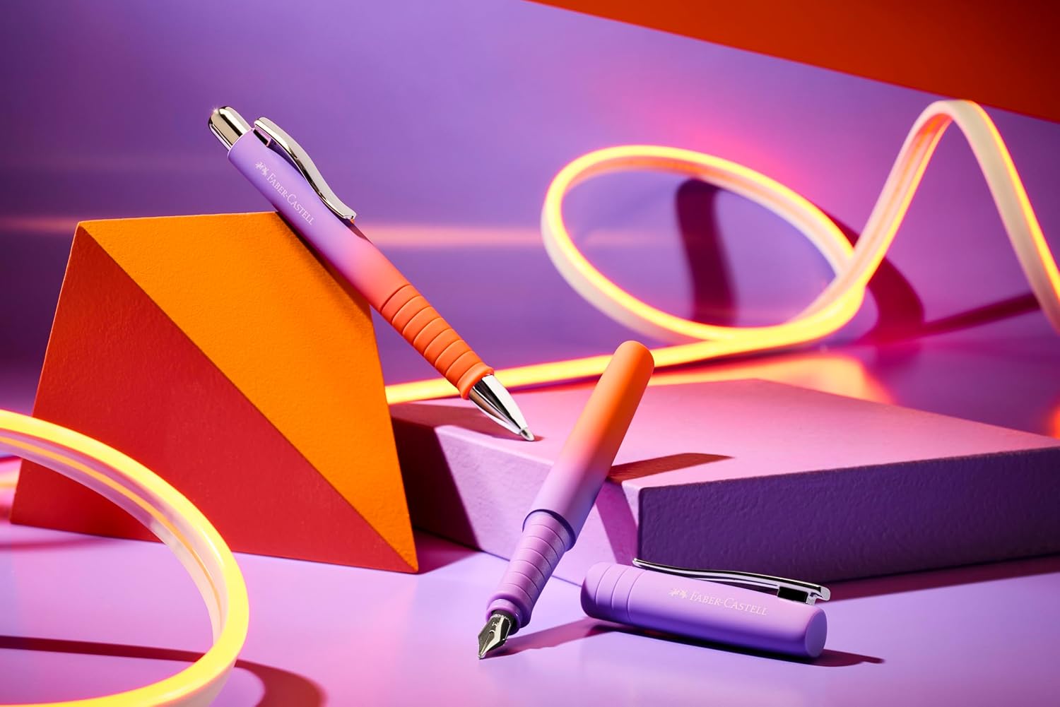 POLY FOUNTAIN PEN FLOW EDITION - PUNCHY MELLON  (MEDIUM NIB)