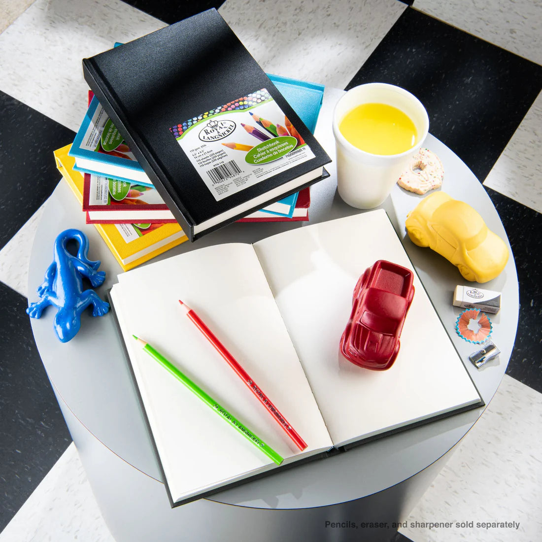 ROYAL BLACK HARDBOUND SKETCHBOOK 5.5X8.5