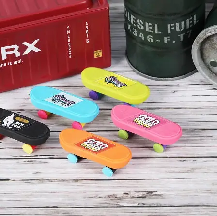IWAKAO SKATEBOARD ERASERS