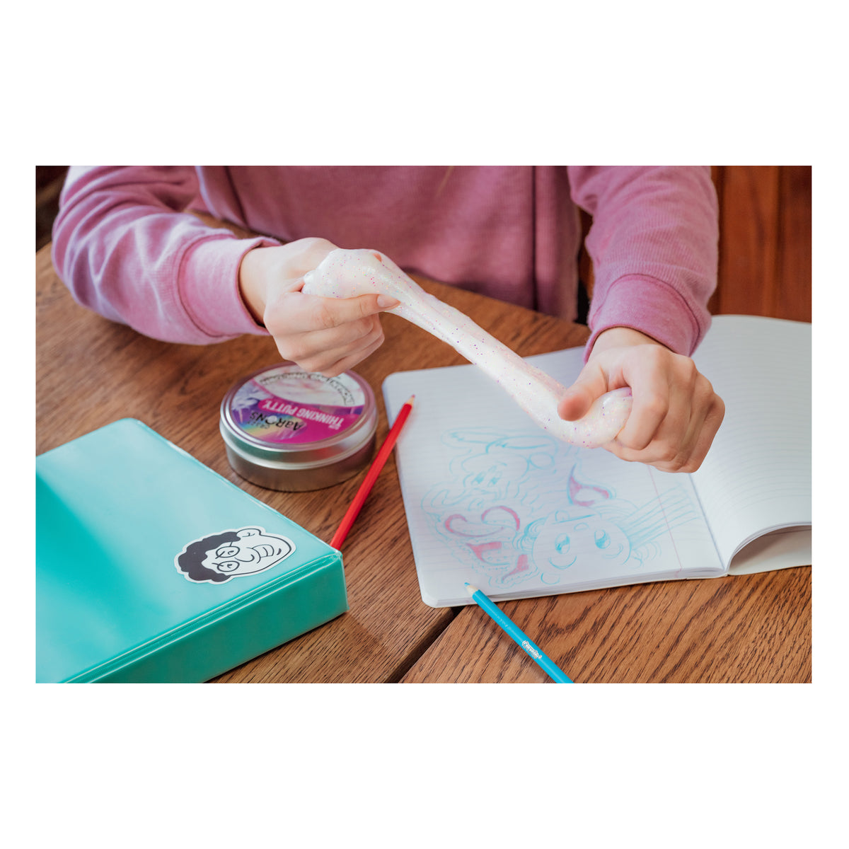 GLOW BRIGHTS THINKING PUTTY 4&#39;&#39; ENCHANTING UNICORN