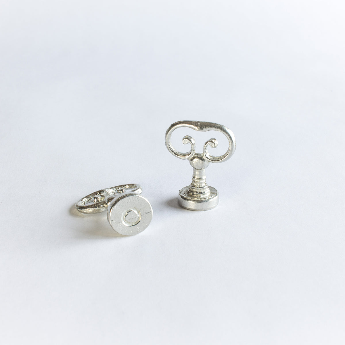 TYPEWRITTER SEAL LETTER O