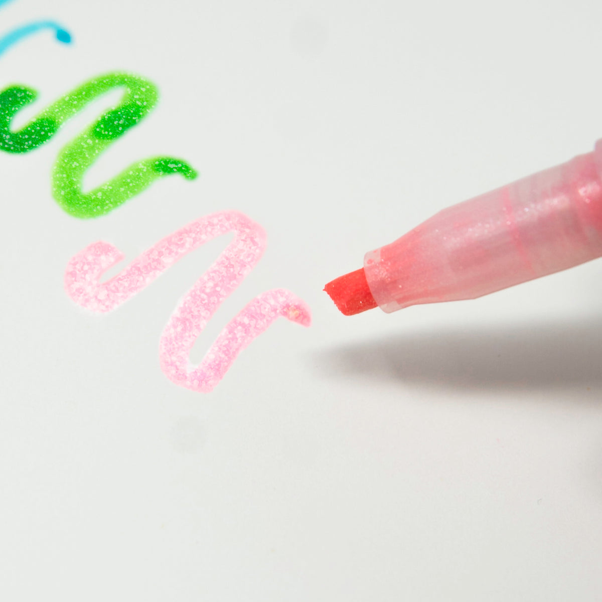 KIRARICH GLITTER HIGHLIGHTER PINK