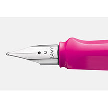 SAFARI YELLOW FOUNTAIN PEN MEDIUM