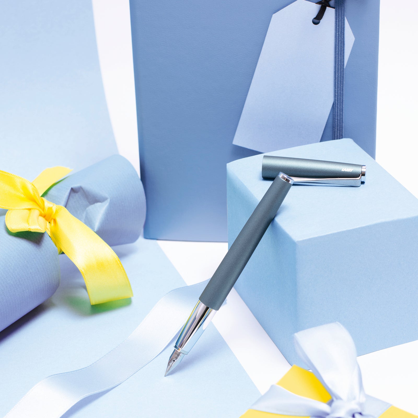 STUDIO GLACIER FOUNTAIN PEN FINE - SPECIAL EDITION