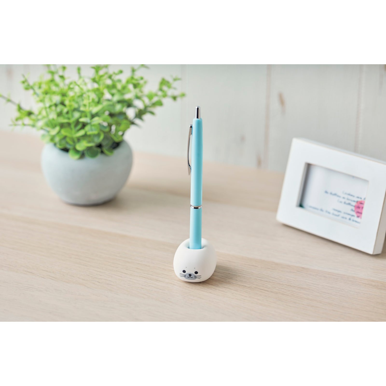 PUNILABO PEN STAND CALICO CAT