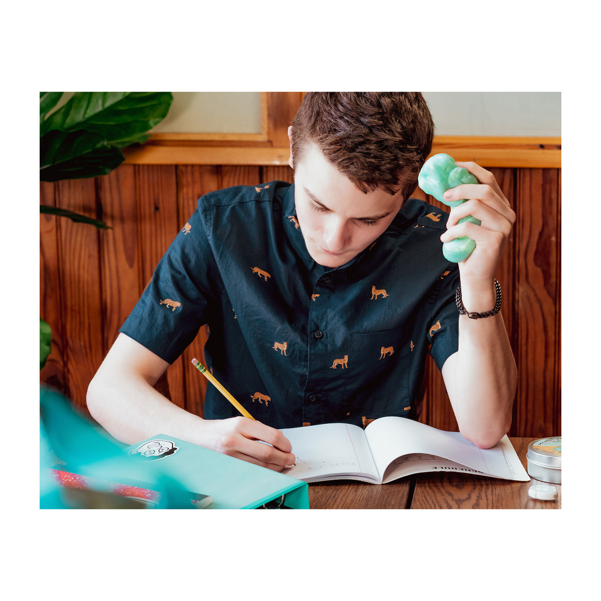 COSMIC GLOW THINKING PUTTY 4&#39;&#39; INFINITE NEBULA