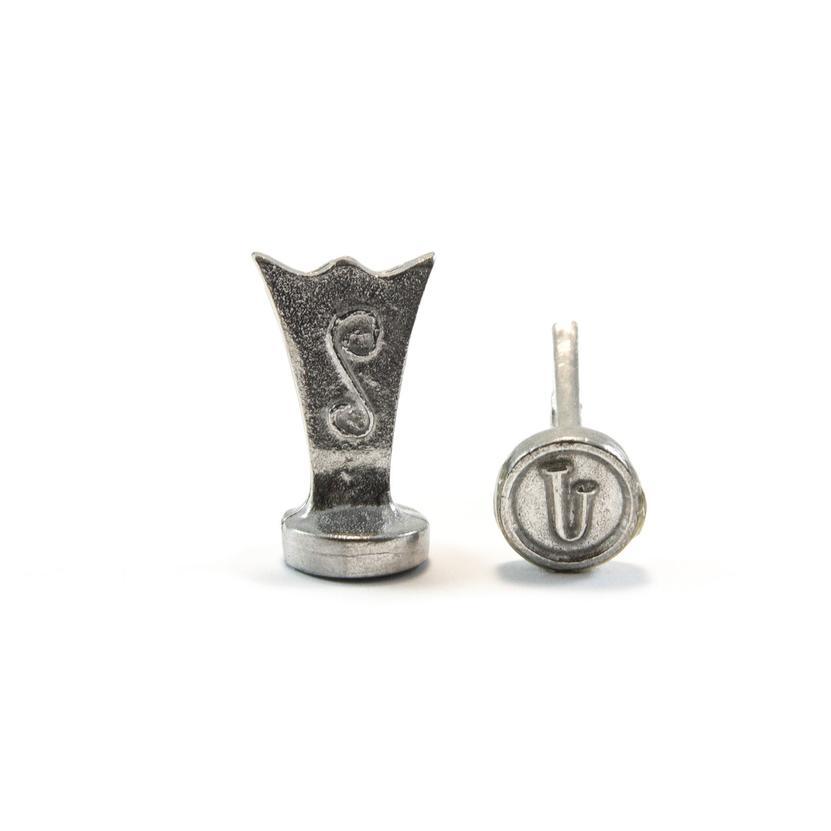 SMALL ALPHABET SEAL LETTER U